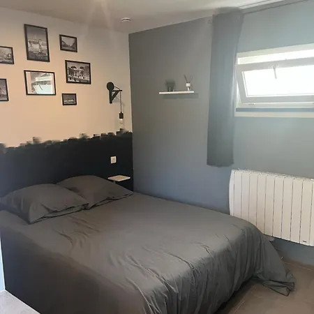 Studio Apartament Elincourt